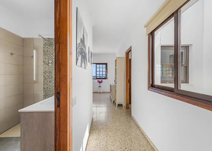 Penthouse, Close To The Natural Pools With Big Terrace, Ocean & View